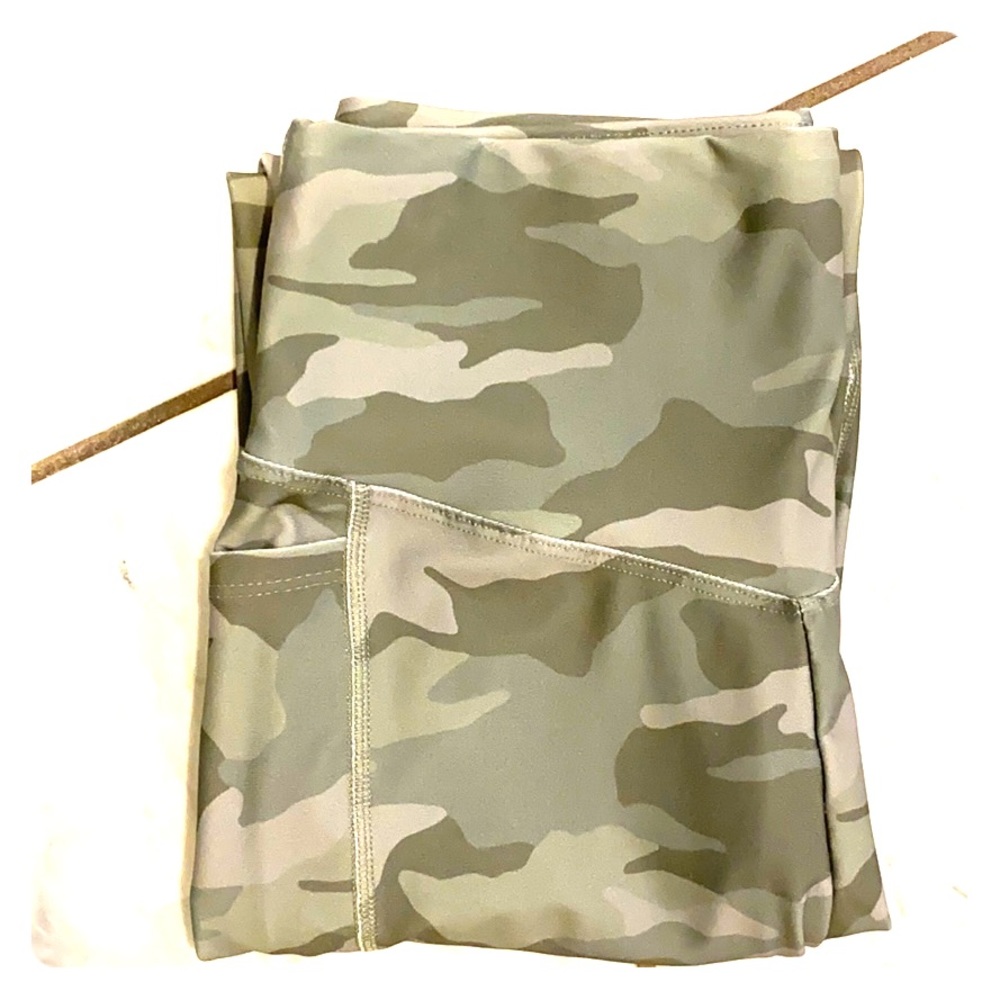 AE Studio American Eagle Stretch Camo Leggings (S)